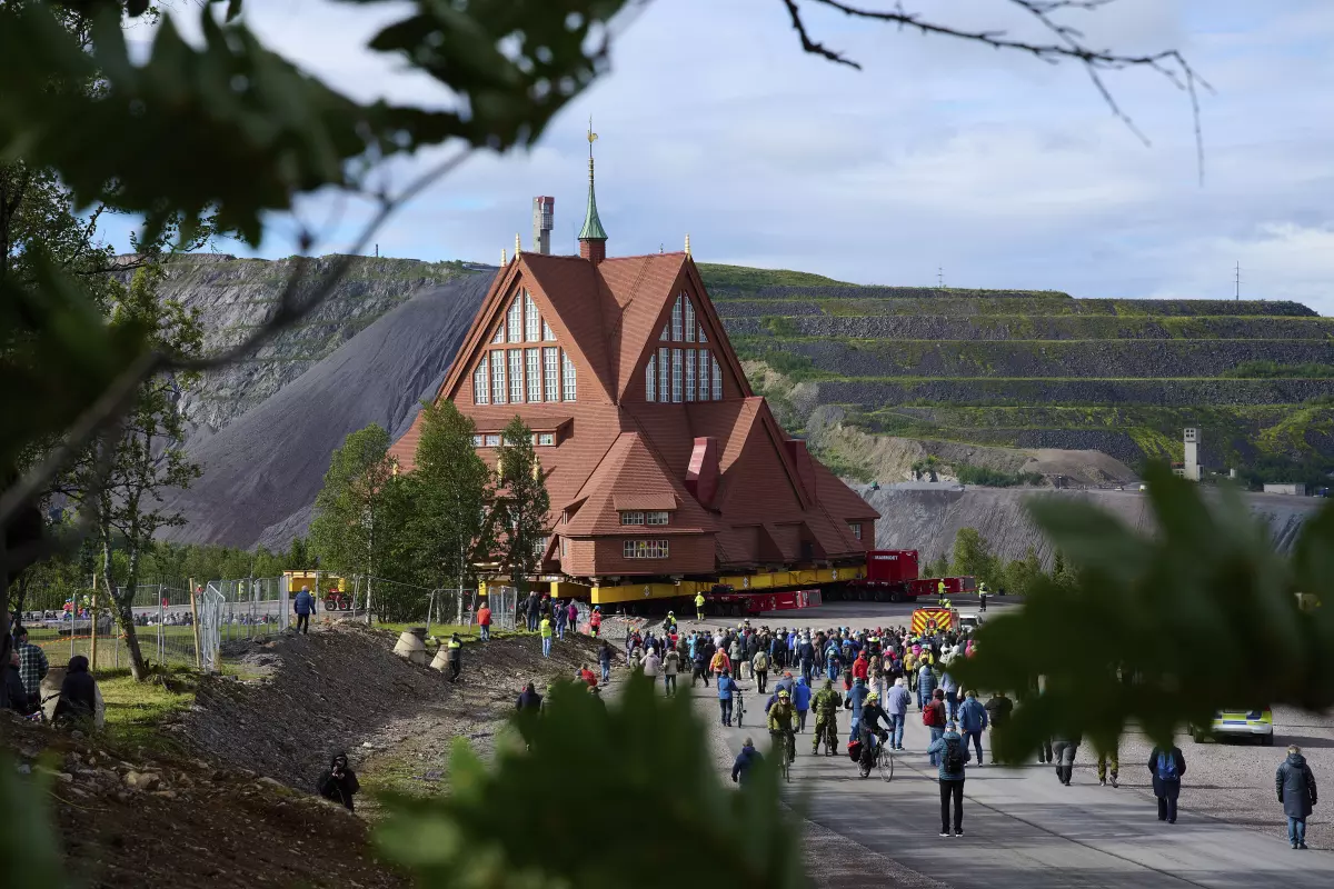 Kiruna Kyrka Restored as Sweden Relocates Historic Landmark 1 Kiruna Kyrka